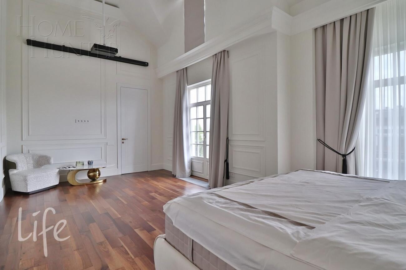 2-этажный коттедж 250 м² с отделкой