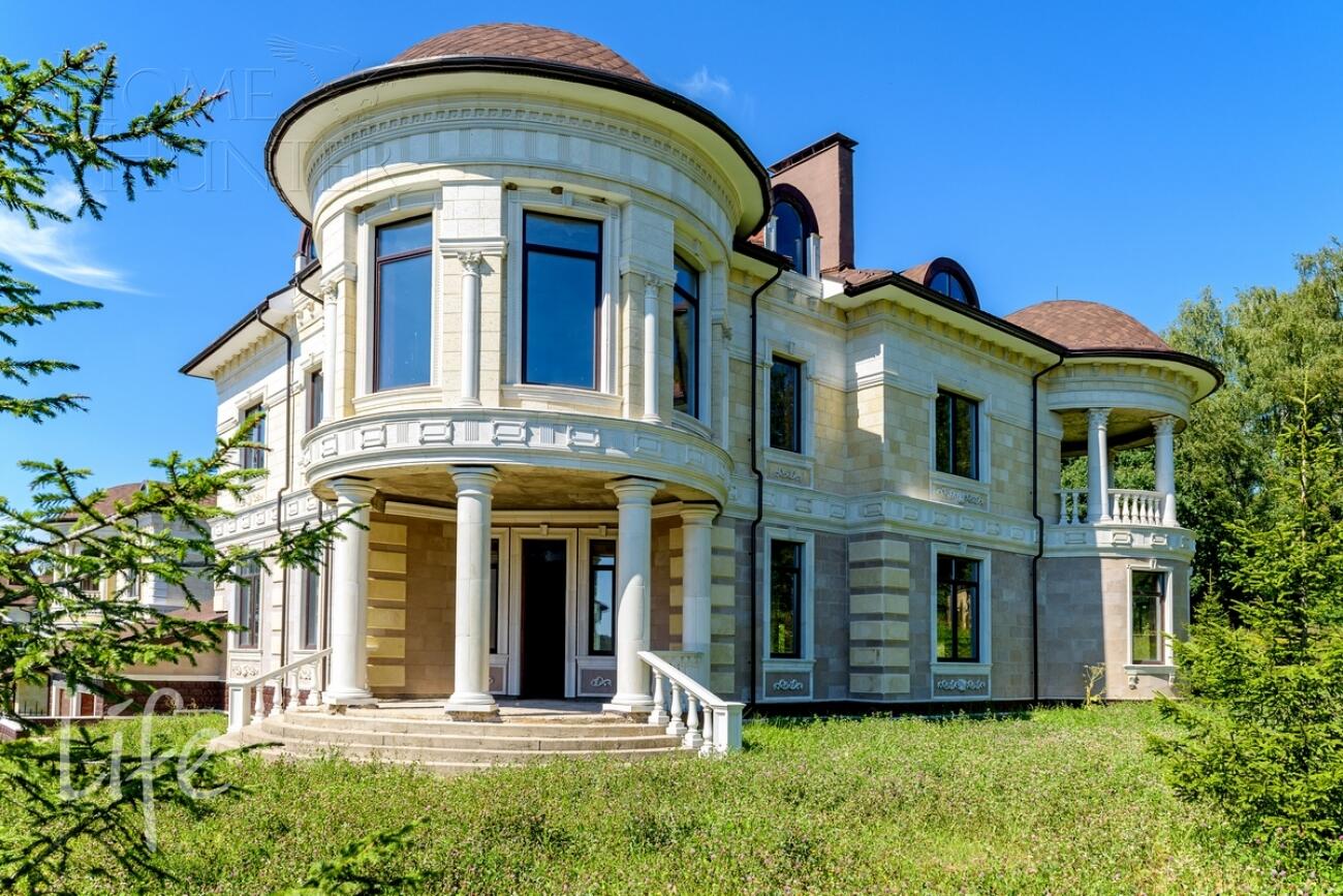 2-этажный коттедж 858 м² без отделки