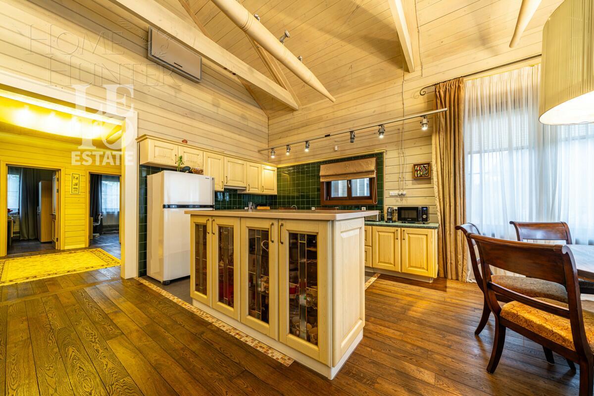 2-этажный коттедж 443 м² с отделкой