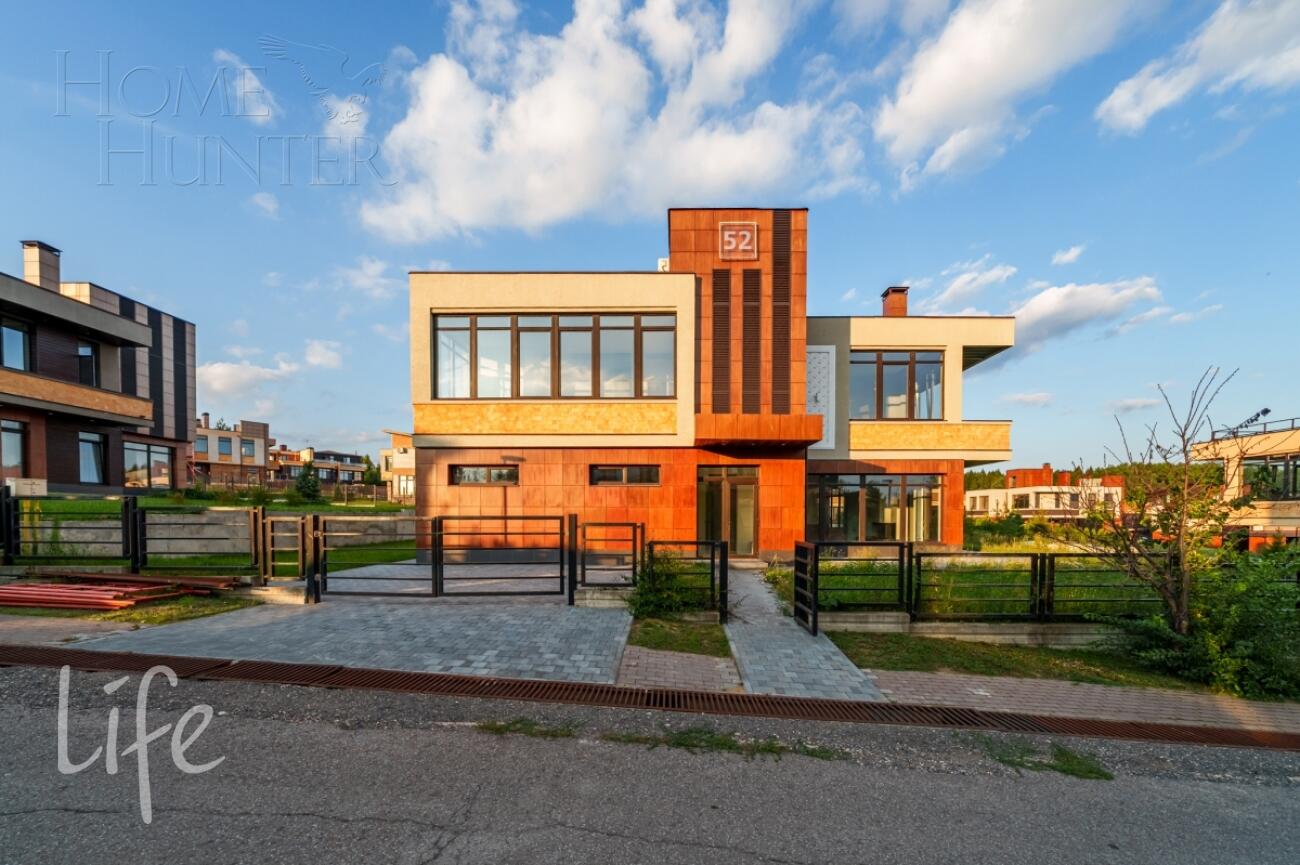 3-этажный коттедж 280 м² с отделкой