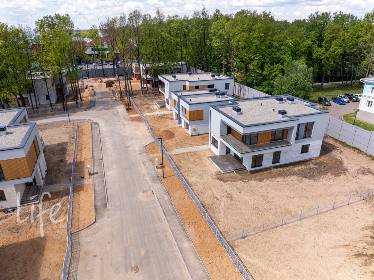 2-этажный коттедж 363 м² без отделки