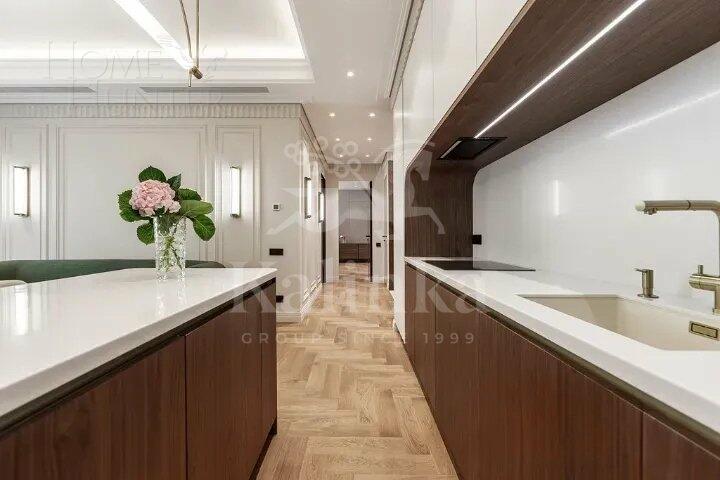 3-КОМН. КВАРТИРА С ОТДЕЛКОЙ 100 М² НА 3 ЭТАЖЕ