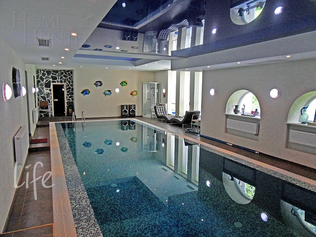 2-этажный коттедж 868 м² с отделкой