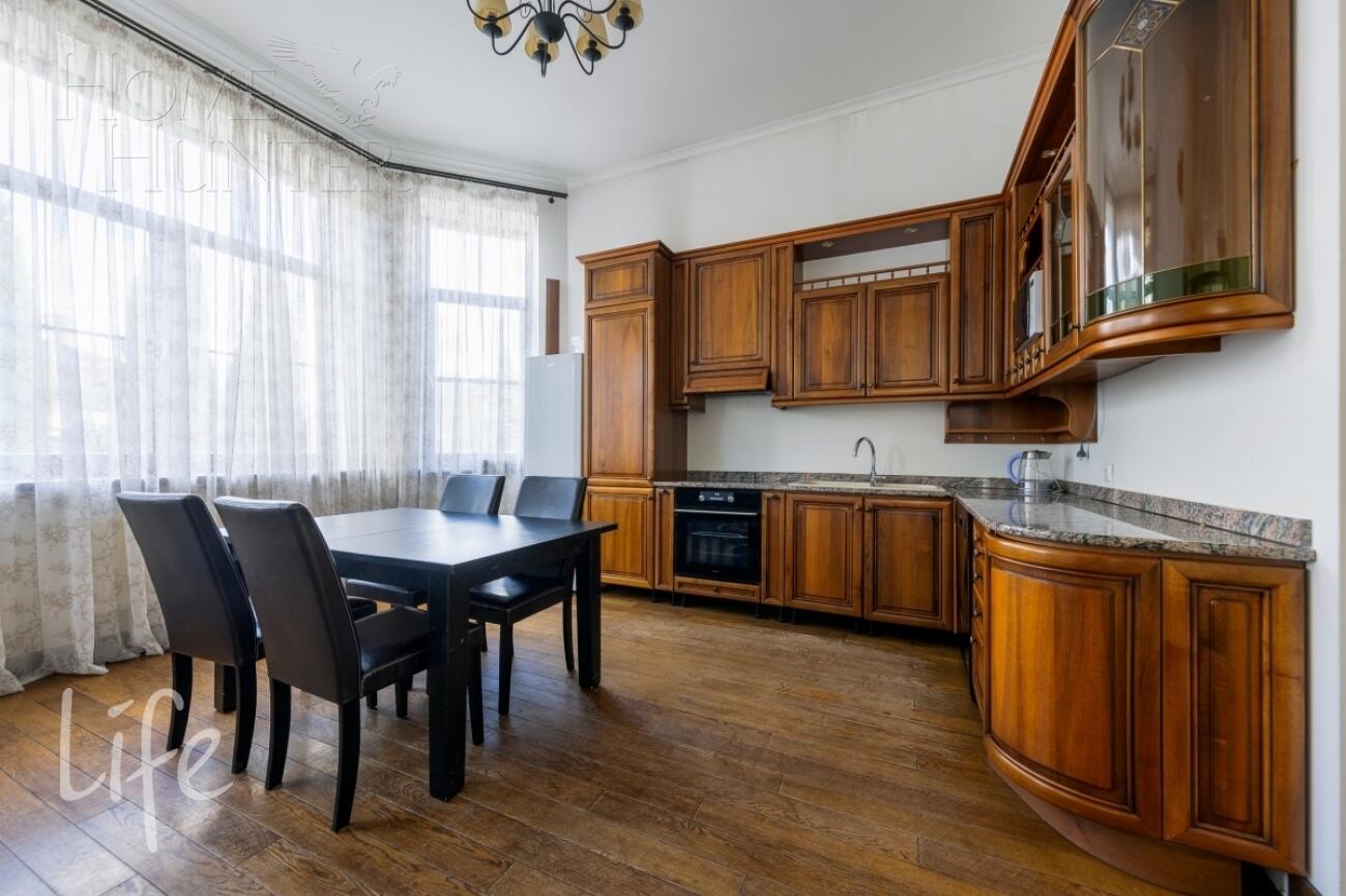 2-этажный коттедж 359 м² с отделкой