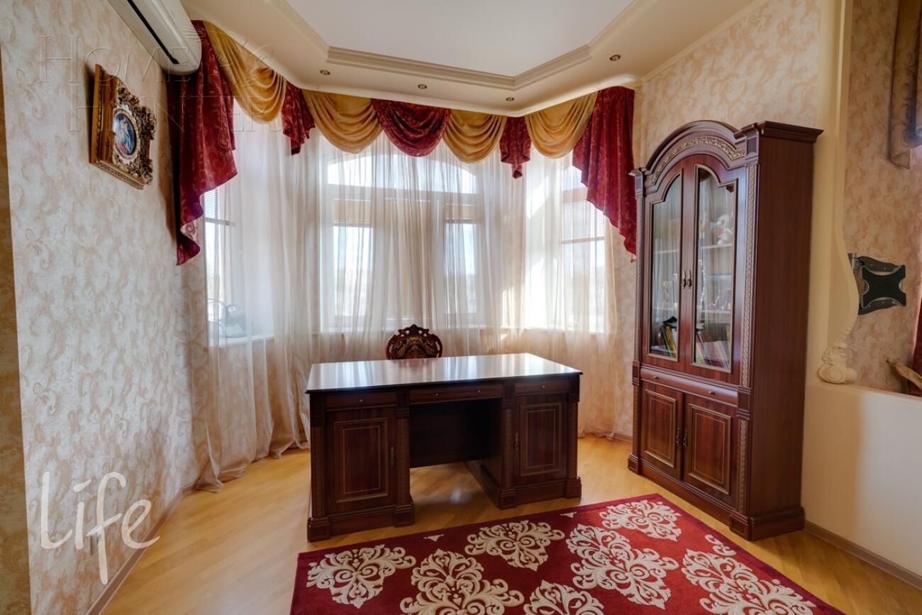 2-этажный коттедж 818 м² с отделкой