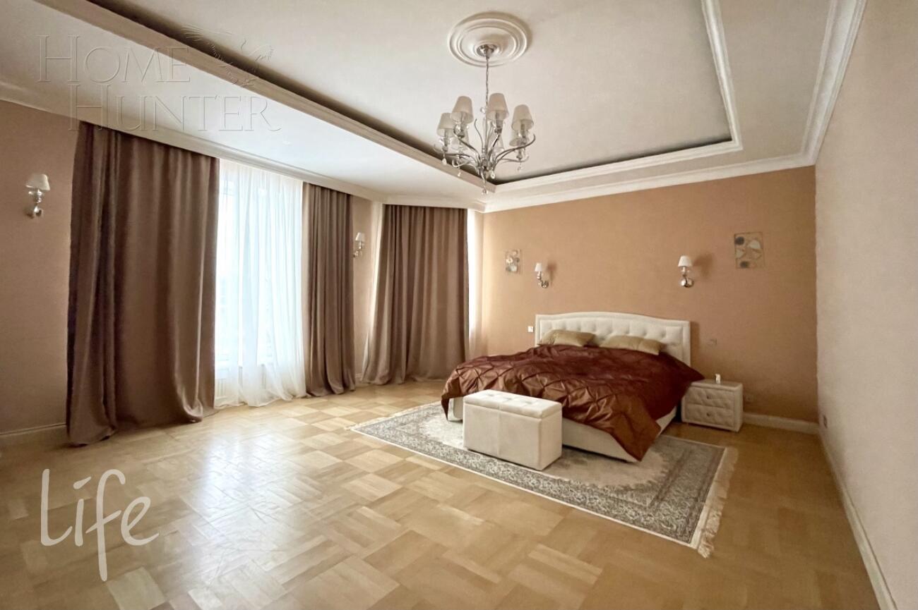 2-этажный коттедж 800 м² с отделкой