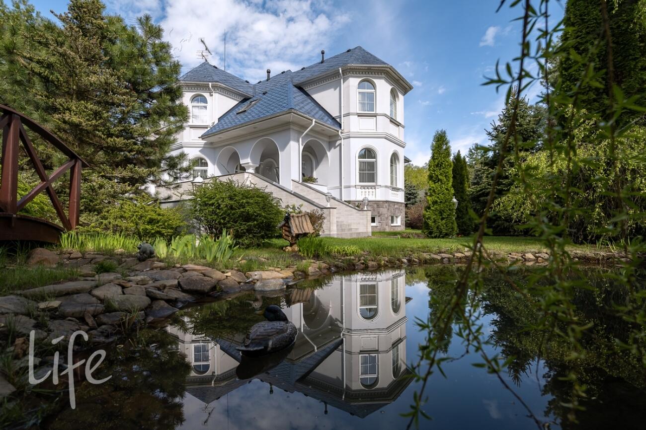 2-этажный коттедж 500 м² с отделкой