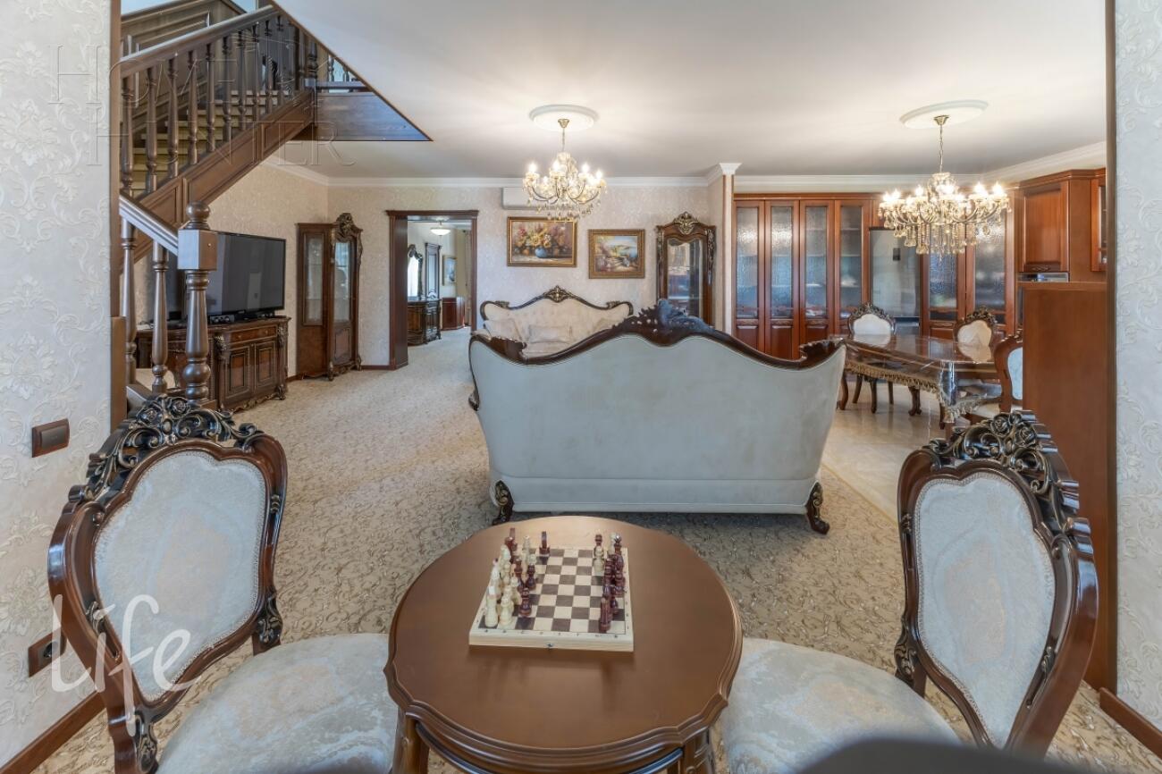 2-этажный коттедж 498 м² с отделкой