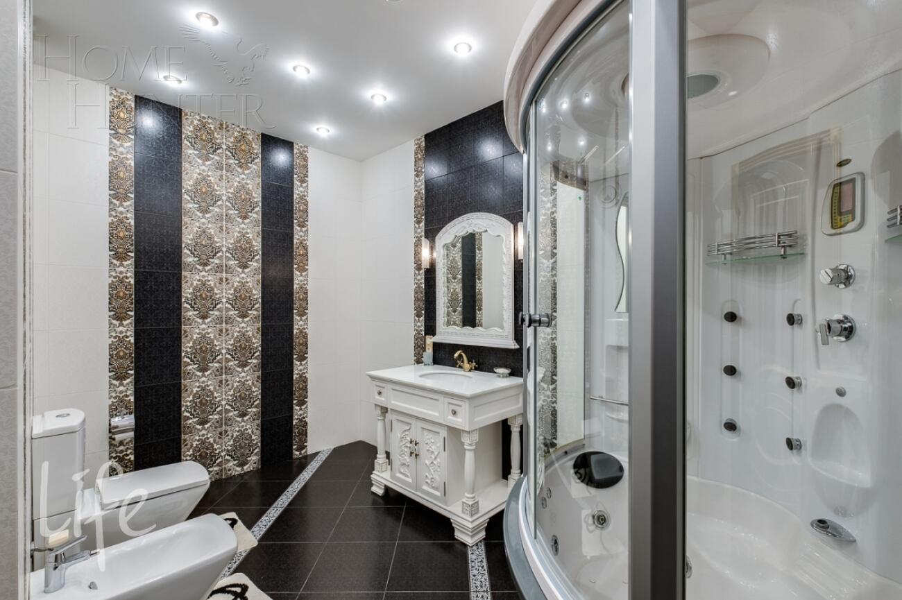 3-этажный коттедж 1 650 м² с отделкой