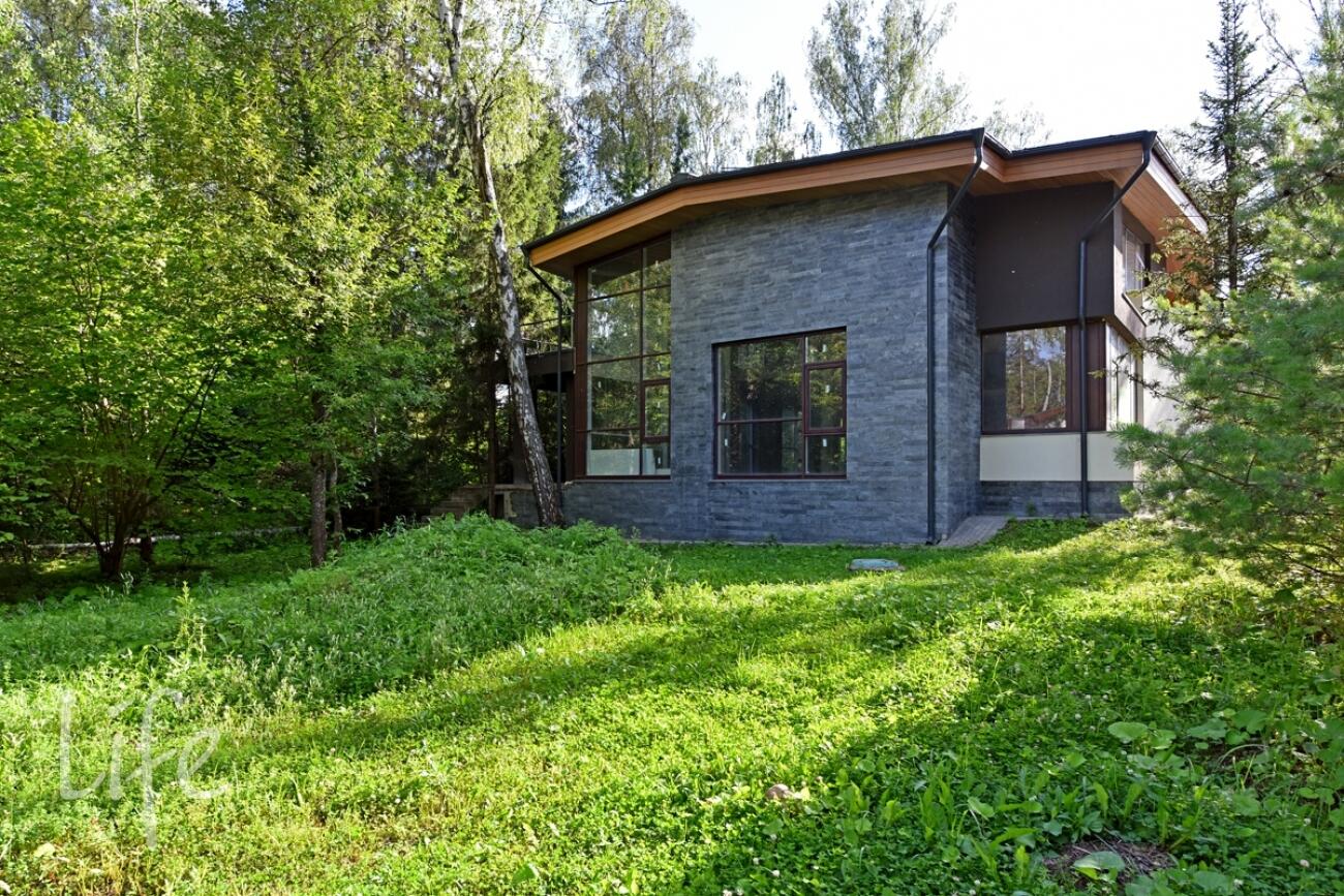 2-этажный коттедж 550 м² без отделки