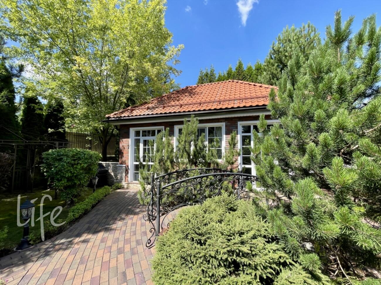 2-этажный коттедж 560 м² с отделкой