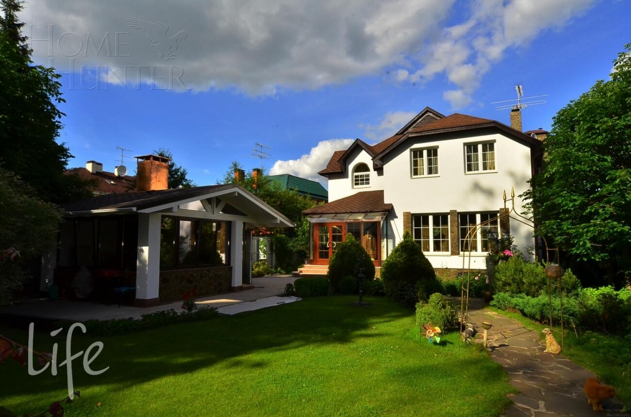 2-этажный коттедж 350 м² с отделкой