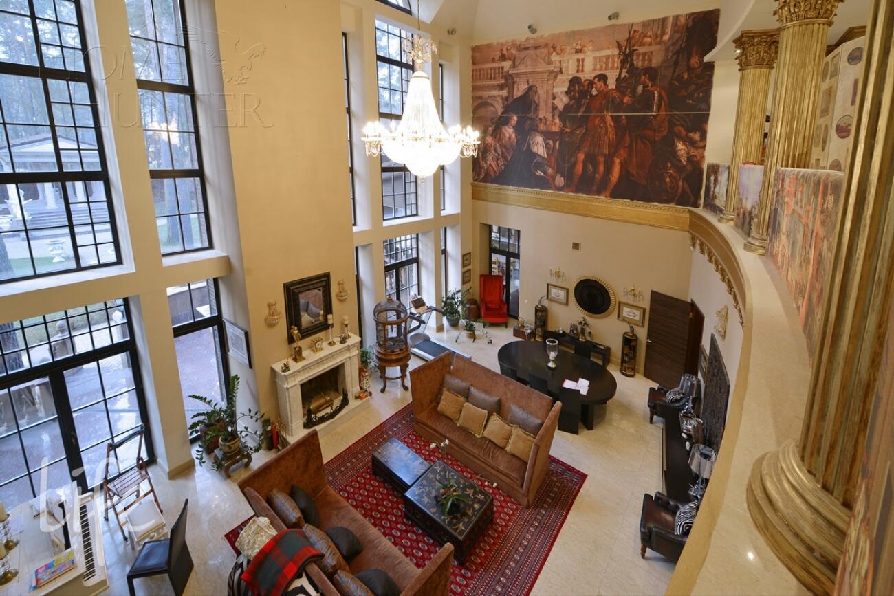 2-этажный коттедж 1 400 м² с отделкой