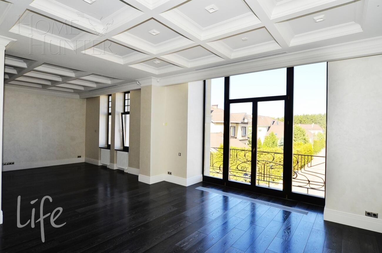 2-этажный коттедж 1 372 м² с отделкой