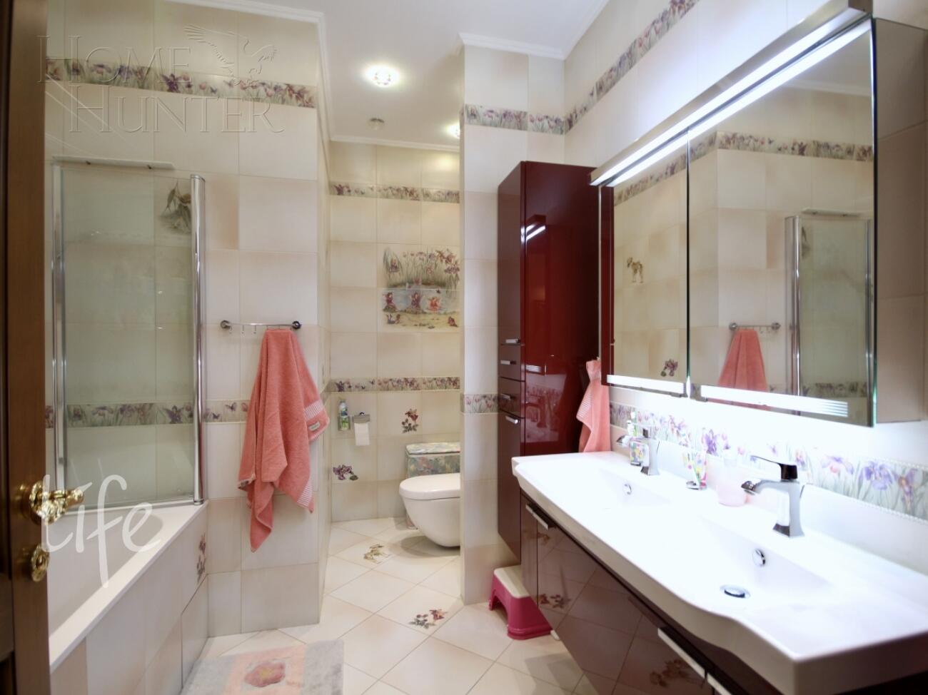 2-этажный коттедж 560 м² с отделкой