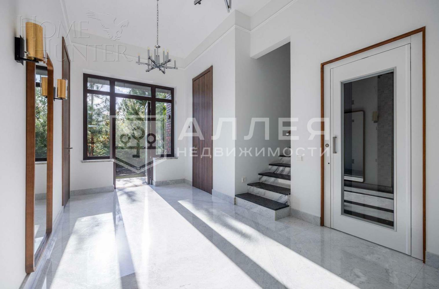 2-этажный коттедж 540 м² с отделкой