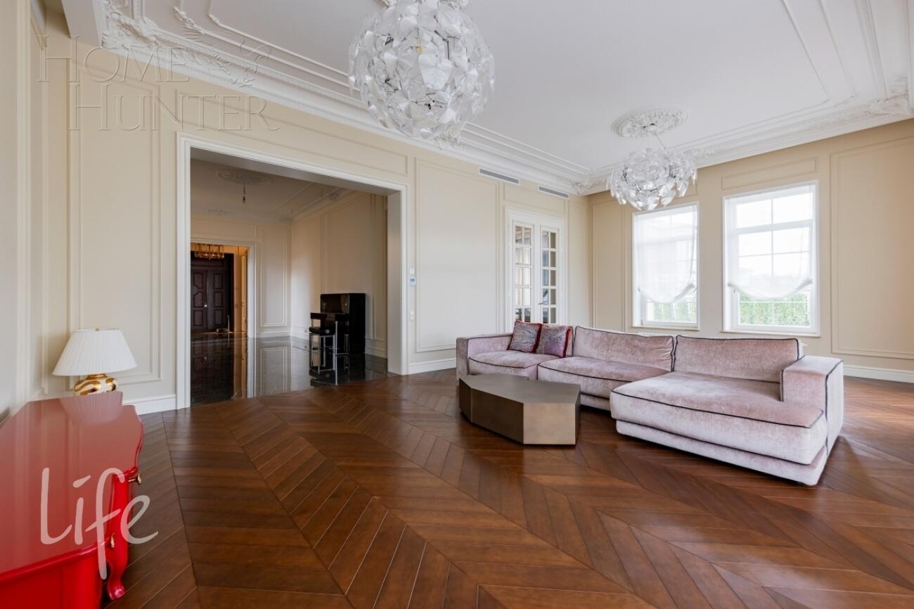 2-этажный коттедж 427 м² с отделкой