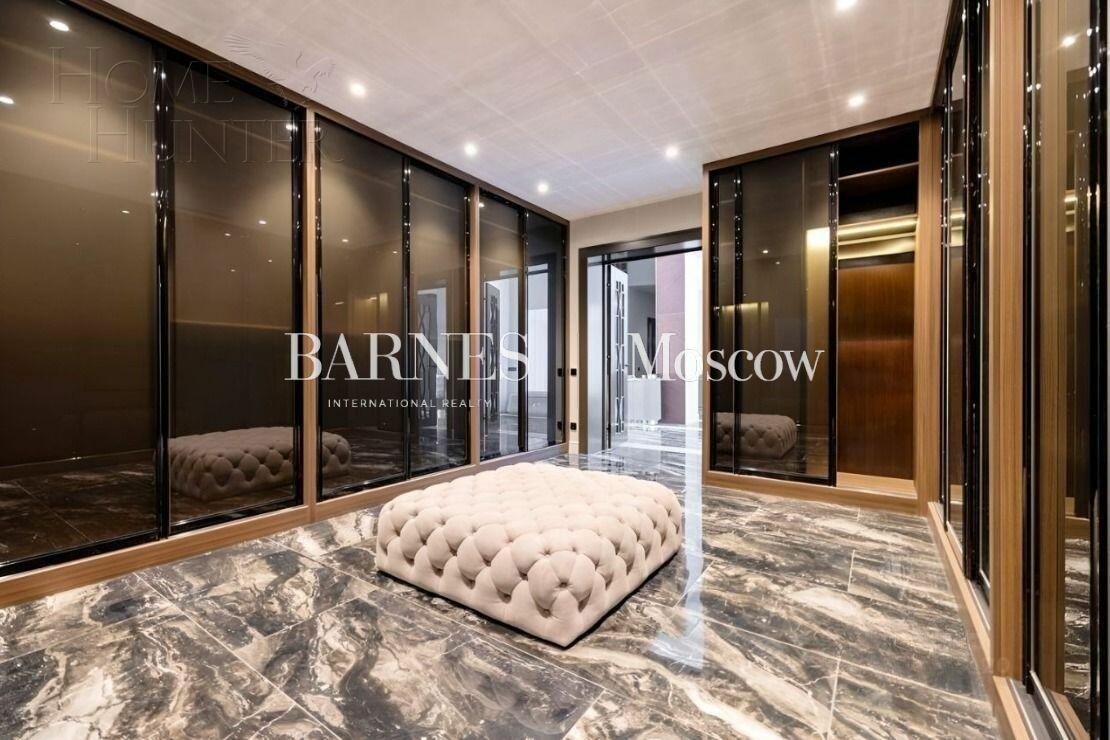 2-этажный коттедж 995 м² с отделкой