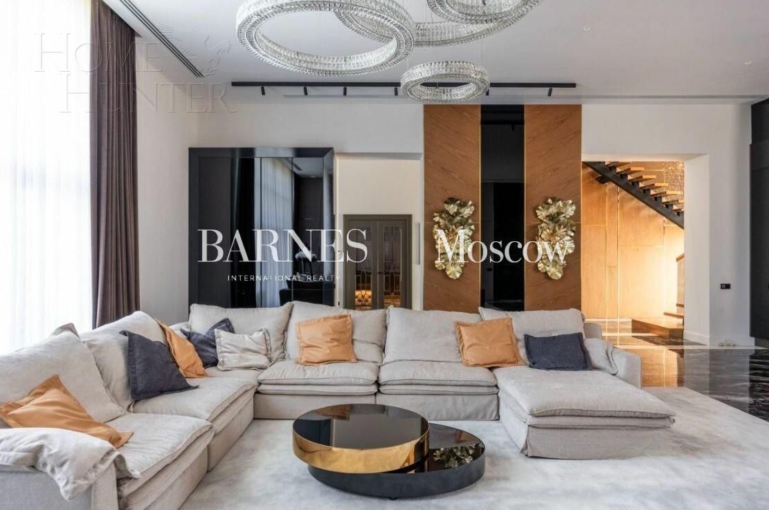 2-этажный коттедж 995 м² с отделкой