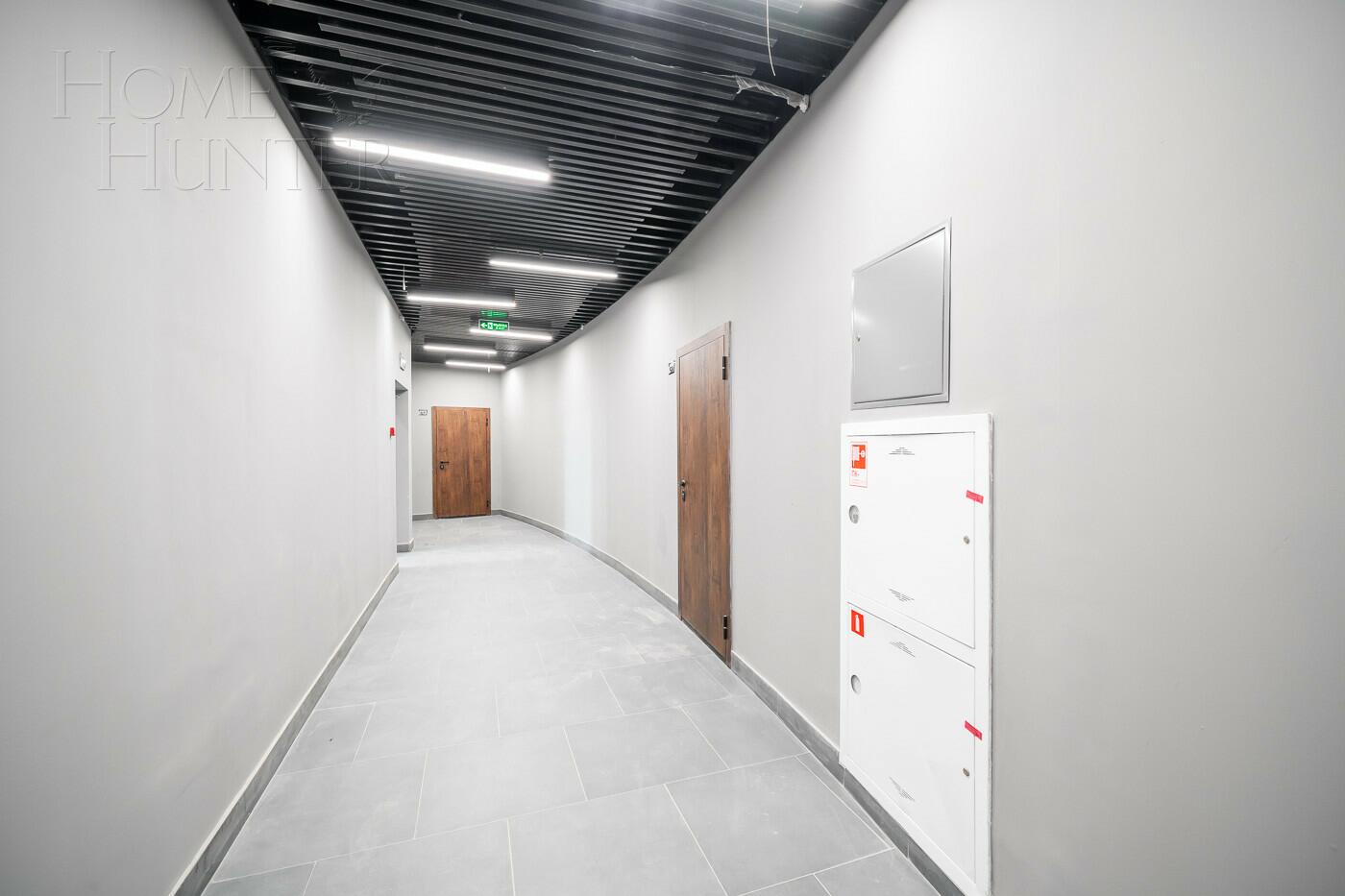 1-КОМН. АПАРТАМЕНТЫ БЕЗ ОТДЕЛКИ 406.6 М² НА 9 ЭТАЖЕ