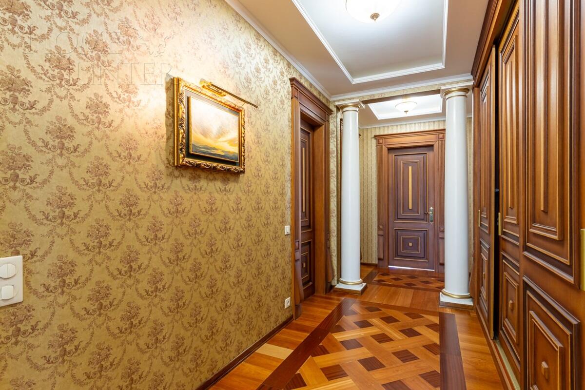 5-КОМН. КВАРТИРА С ОТДЕЛКОЙ 200 М² НА 4 ЭТАЖЕ