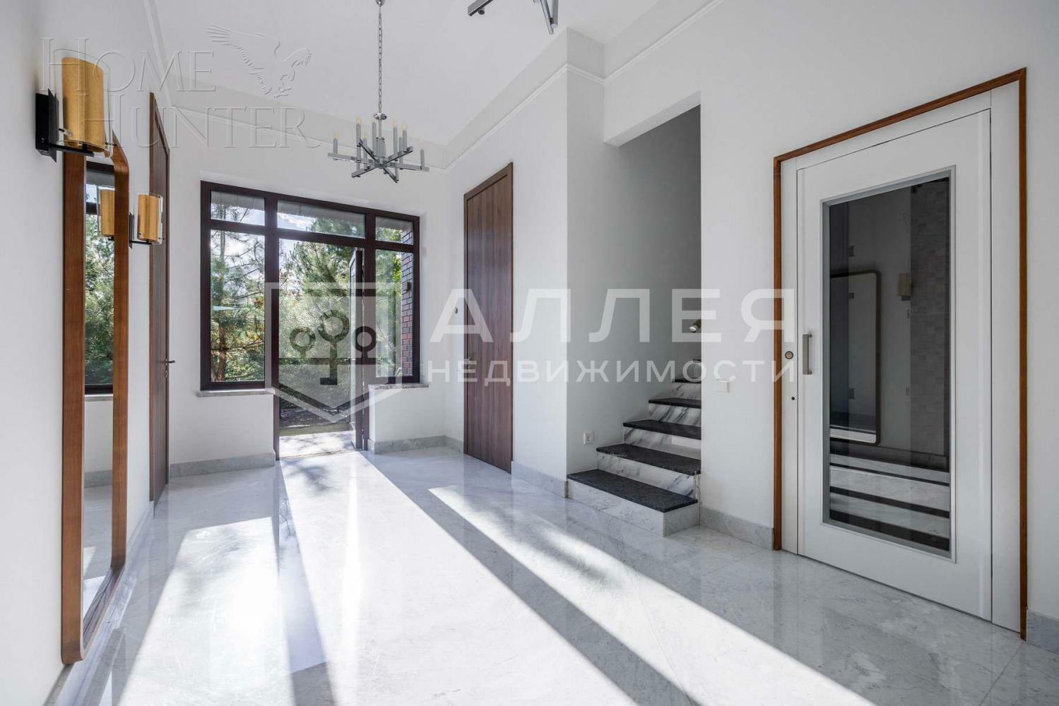 2-этажный коттедж 540 м² с отделкой