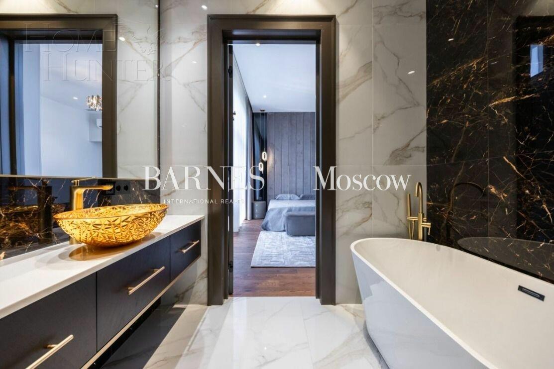 2-этажный коттедж 995 м² с отделкой