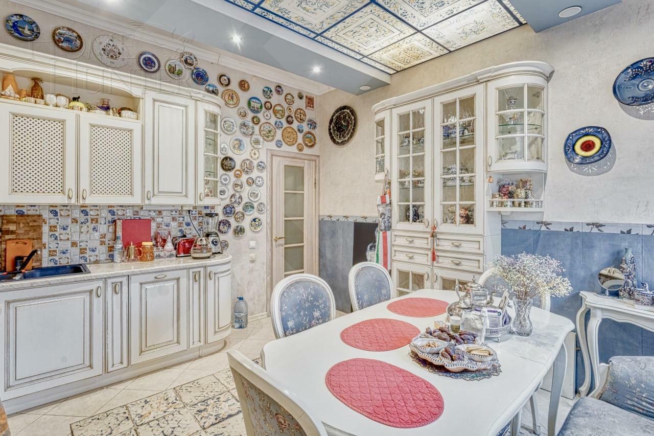 4-КОМН. КВАРТИРА С ОТДЕЛКОЙ 149.7 М² НА 2 ЭТАЖЕ