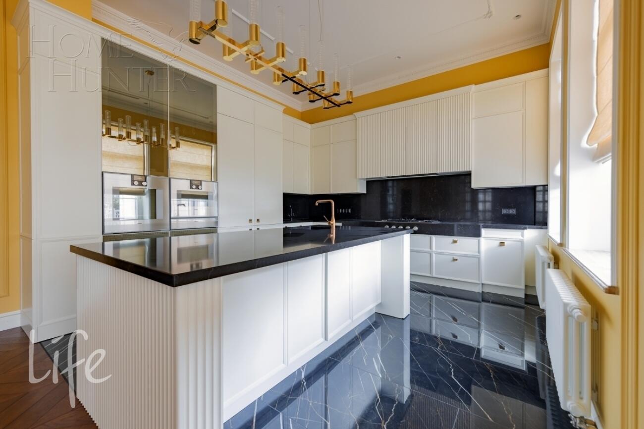 2-этажный коттедж 427 м² с отделкой