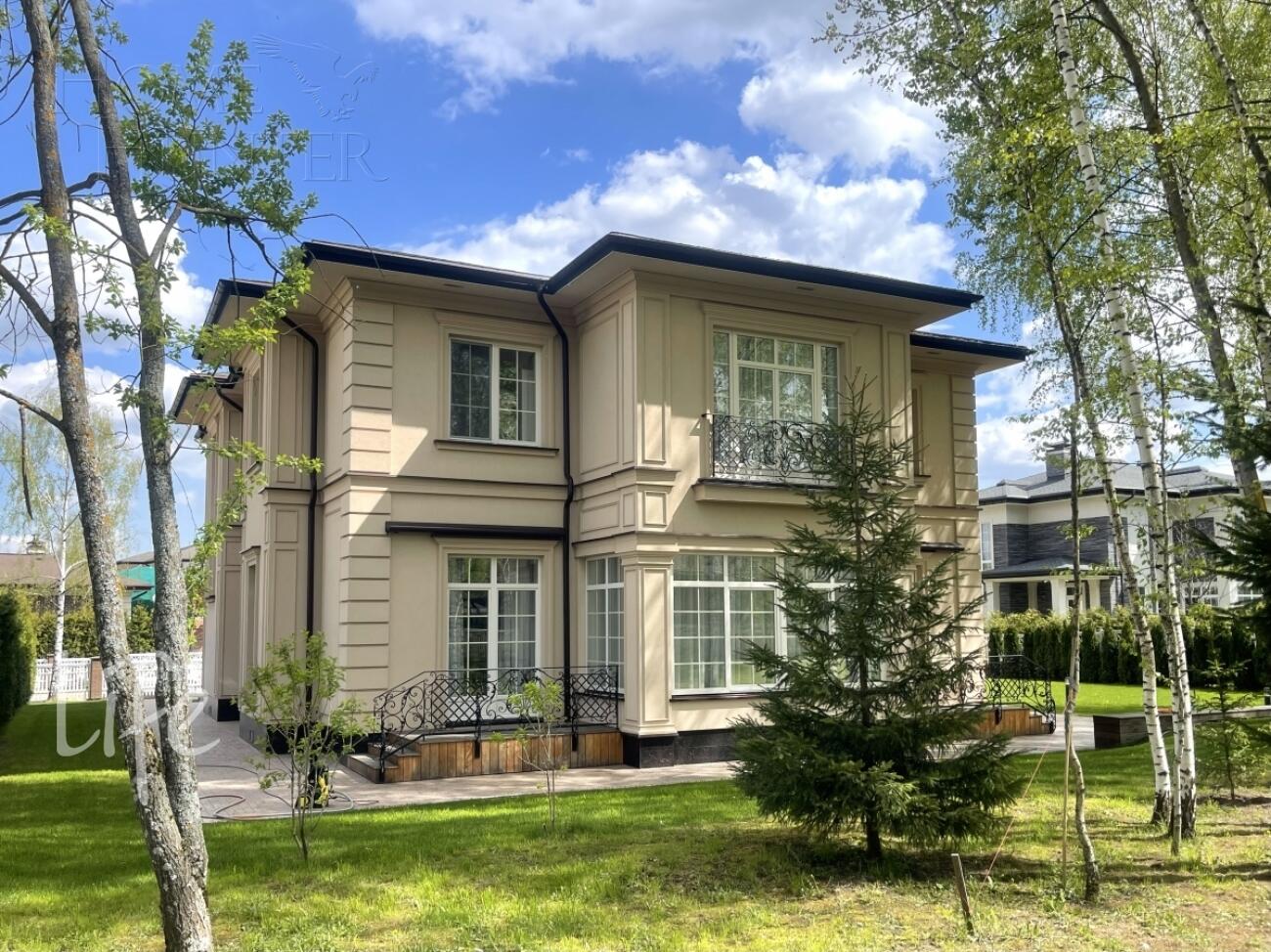 2-этажный коттедж 427 м² с отделкой