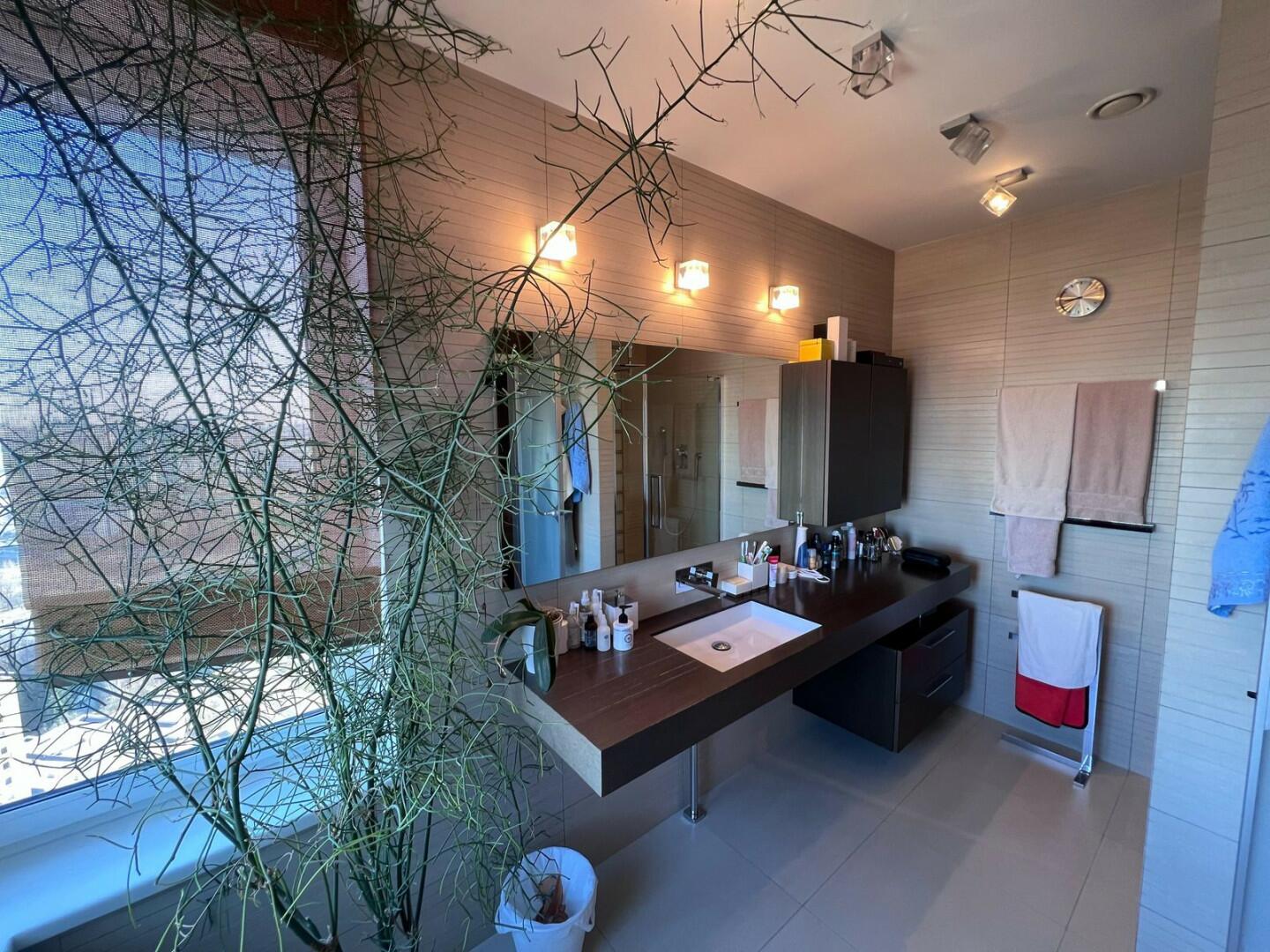 5-КОМН. КВАРТИРА С ОТДЕЛКОЙ 202.9 М² НА 26 ЭТАЖЕ