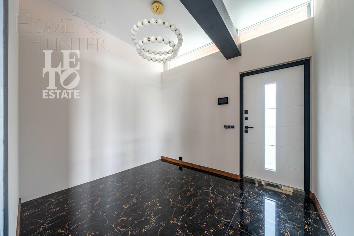 2-этажный коттедж 170 м² с отделкой