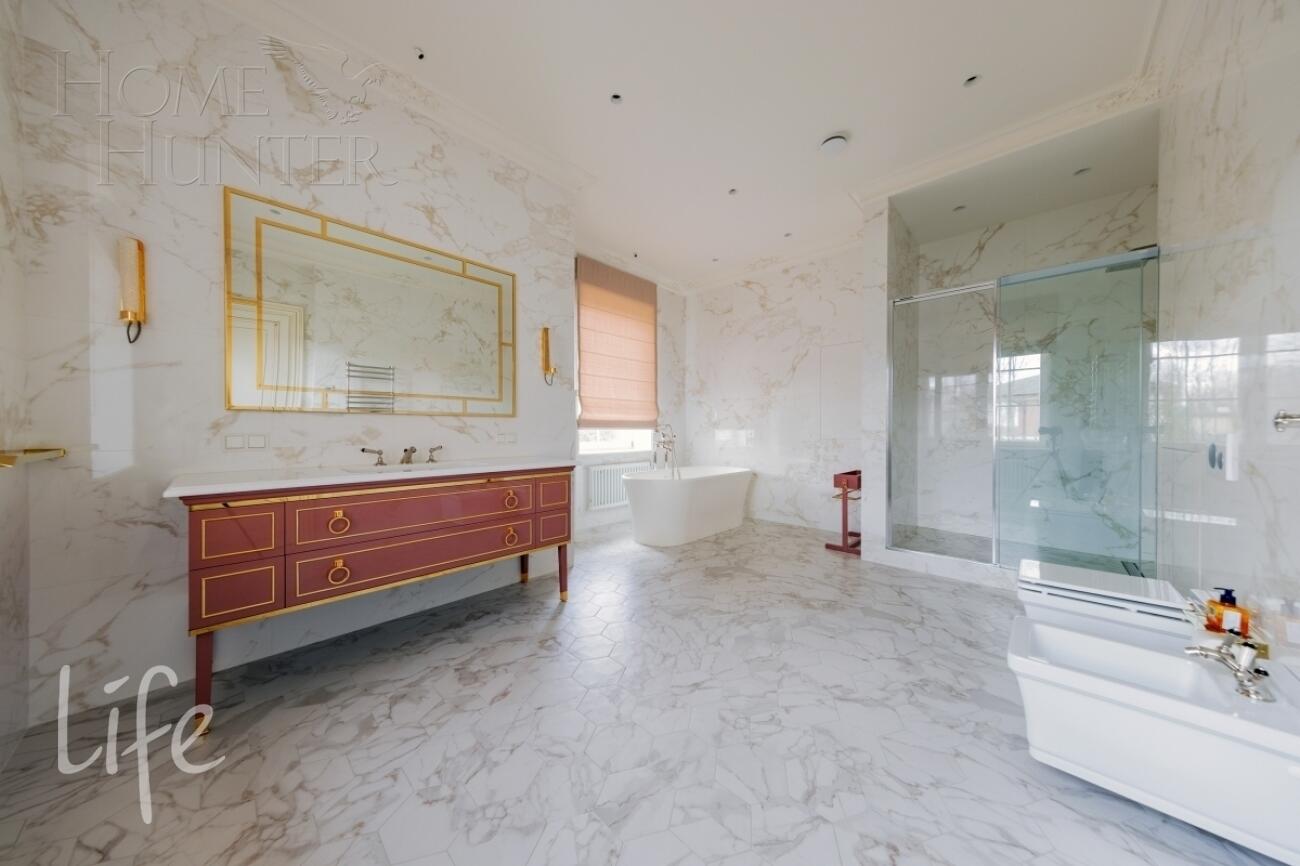 2-этажный коттедж 427 м² с отделкой