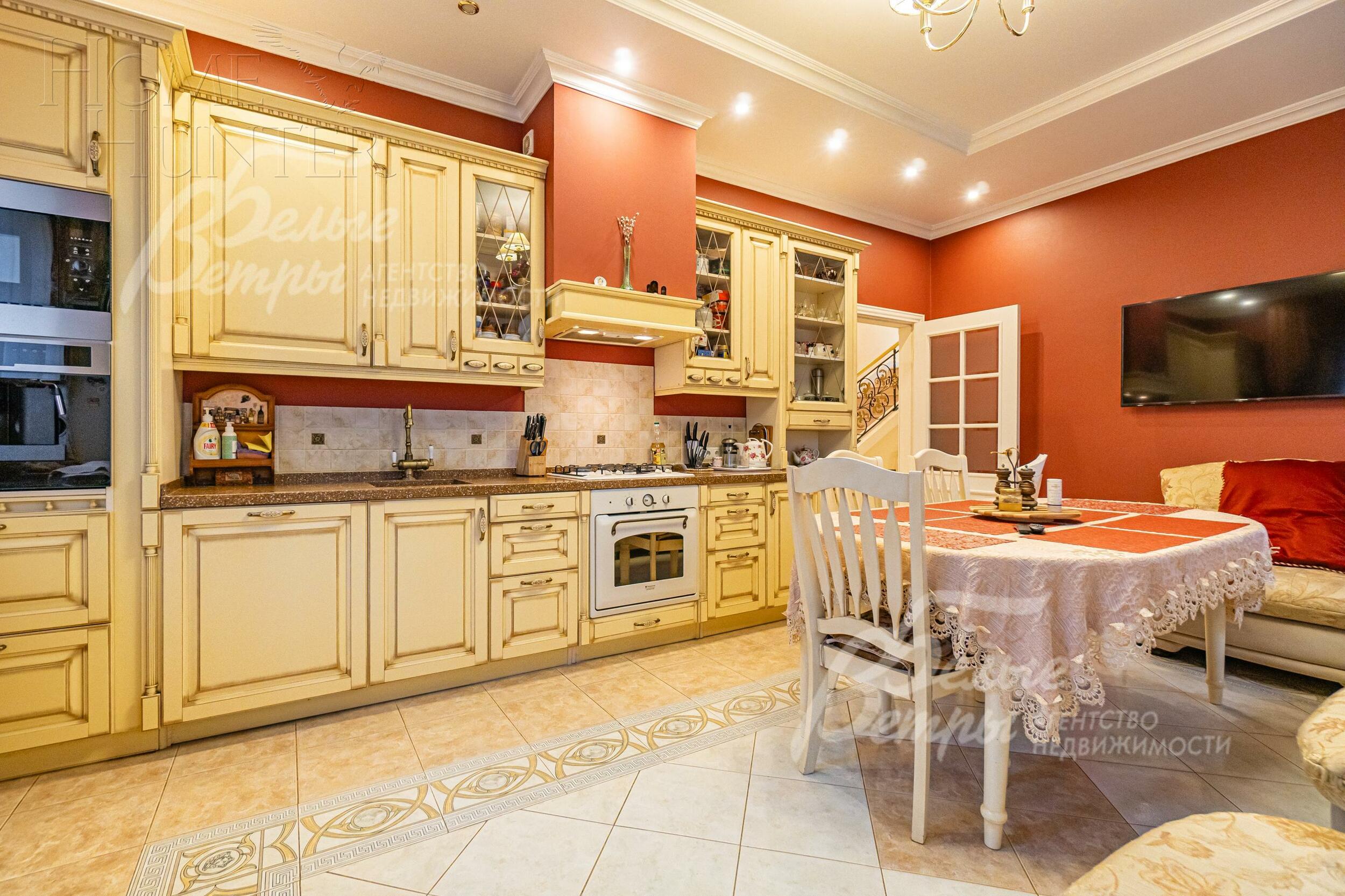 2-этажный коттедж 450 м² с отделкой