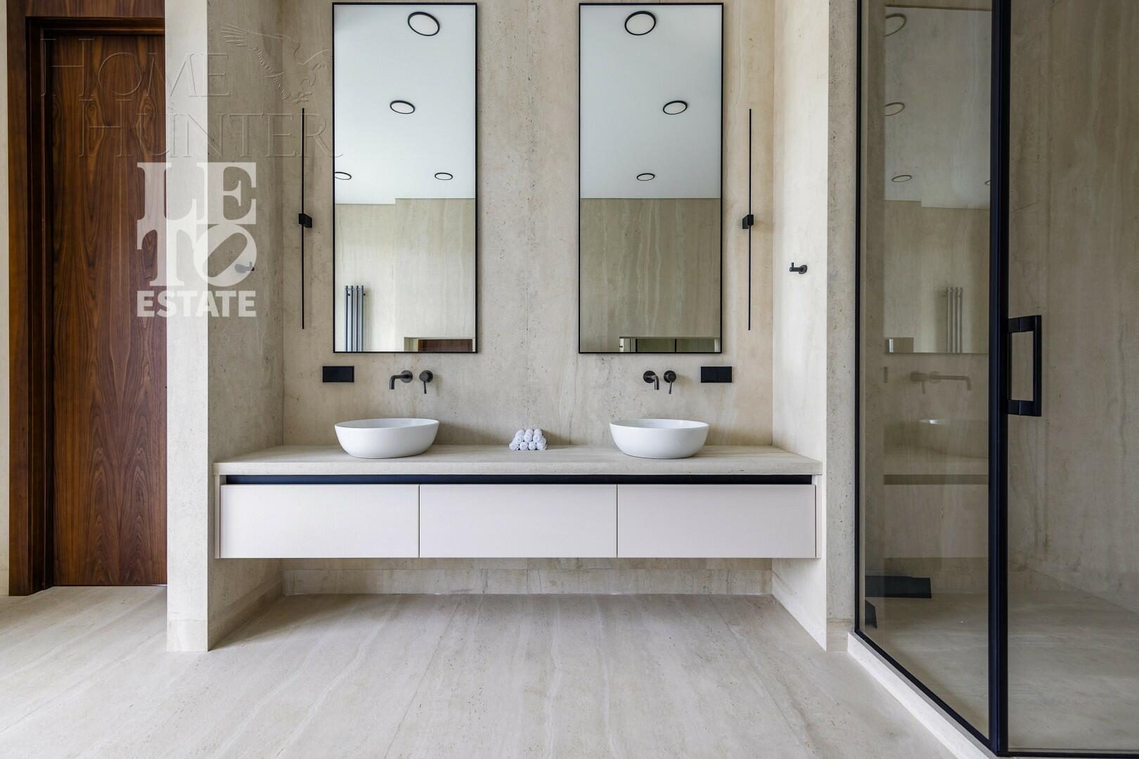 2-этажный коттедж 705 м² с отделкой