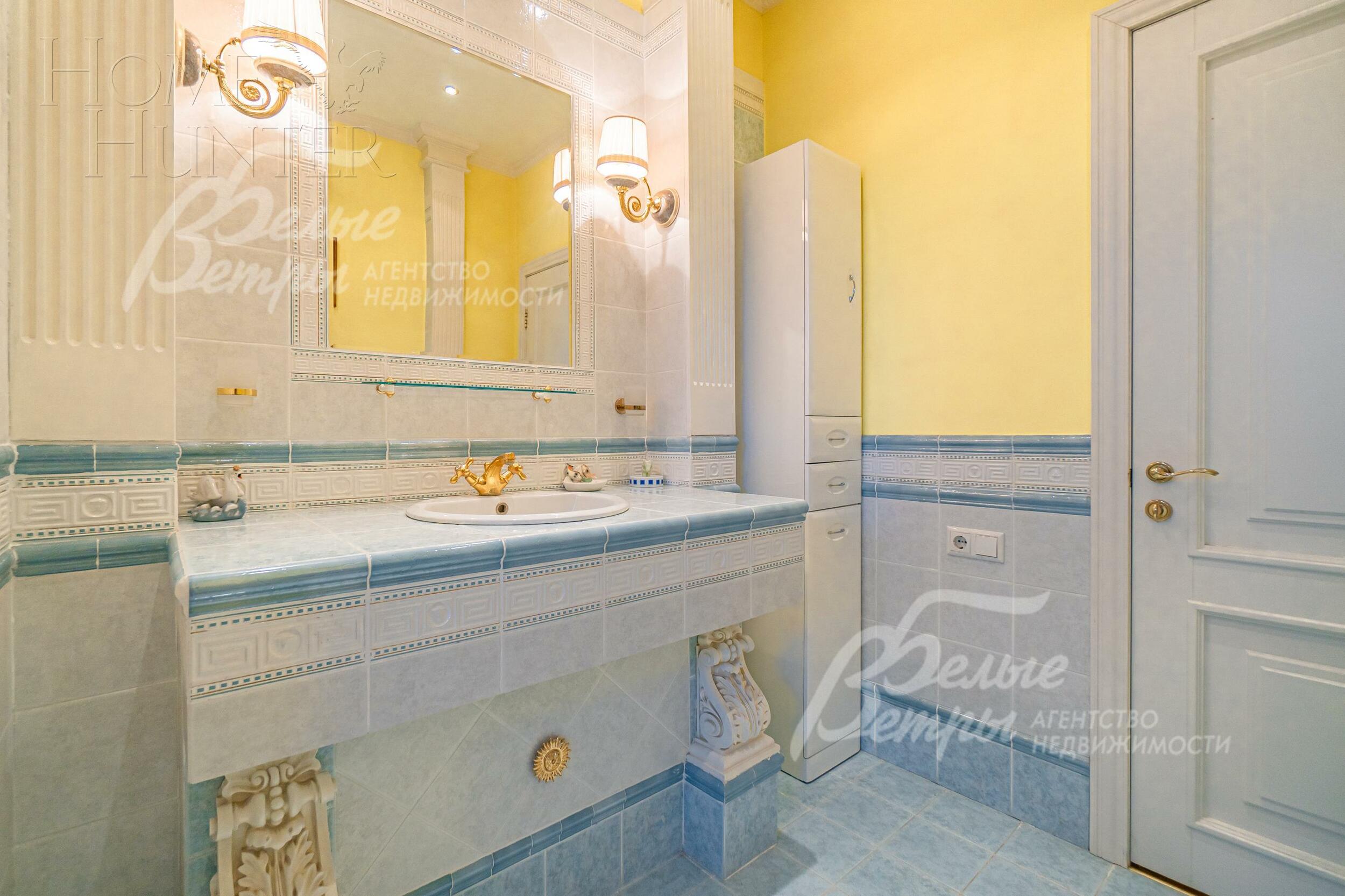 2-этажный коттедж 450 м² с отделкой