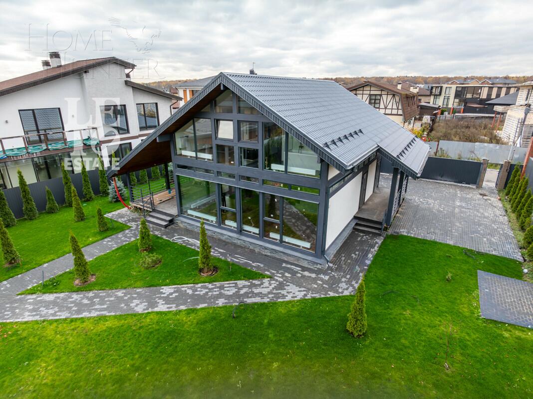 2-этажный коттедж 170 м² с отделкой