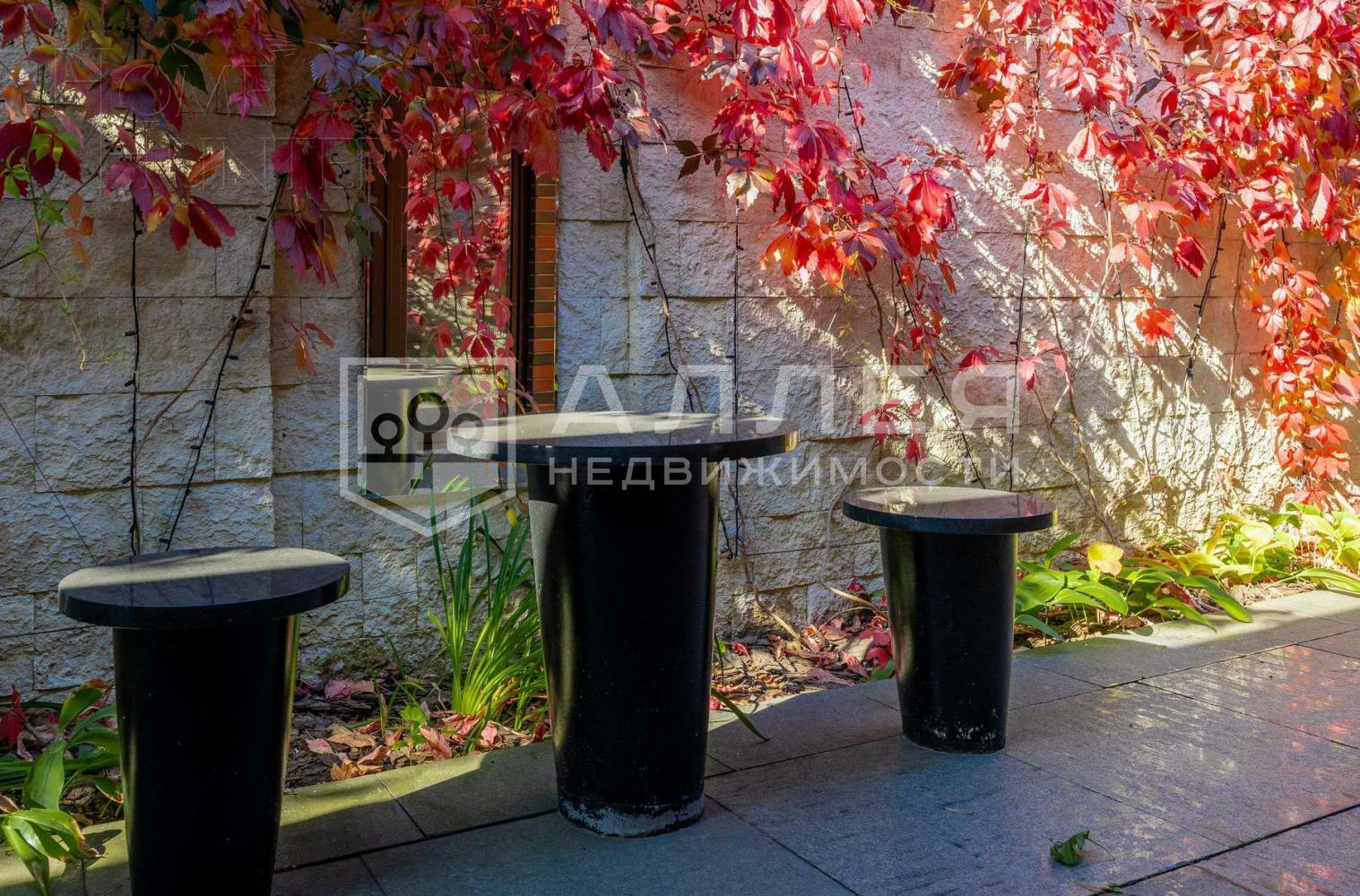 2-этажный коттедж 540 м² с отделкой