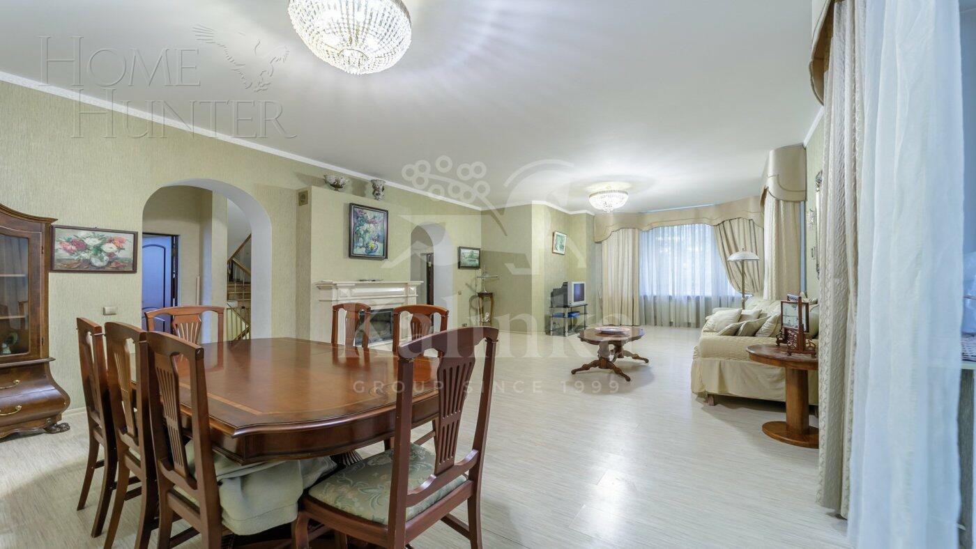 2-этажный коттедж 338.5 м² с отделкой