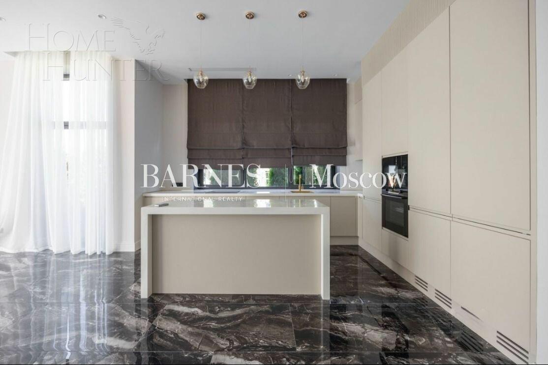 2-этажный коттедж 995 м² с отделкой