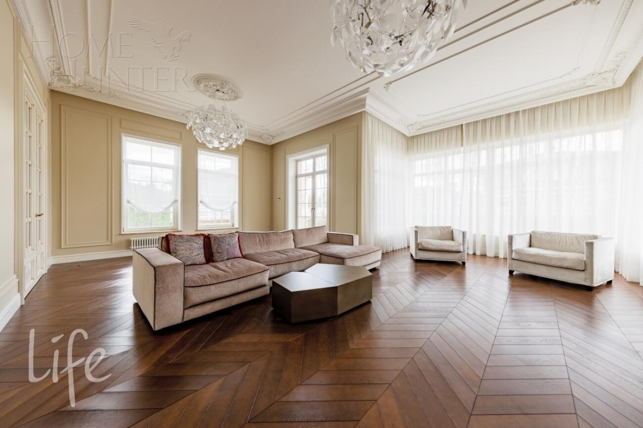 2-этажный коттедж 427 м² с отделкой