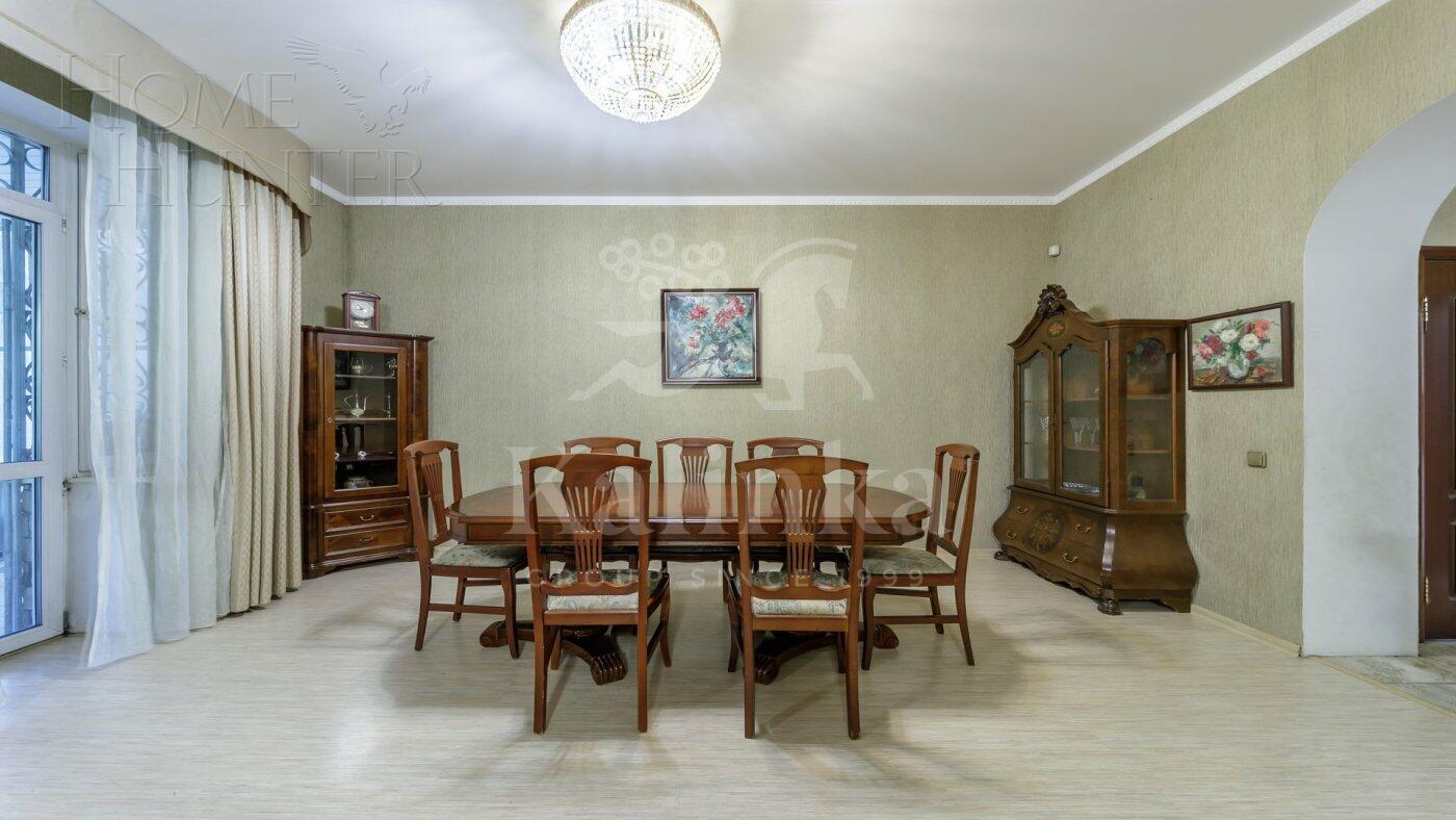 2-этажный коттедж 338.5 м² с отделкой