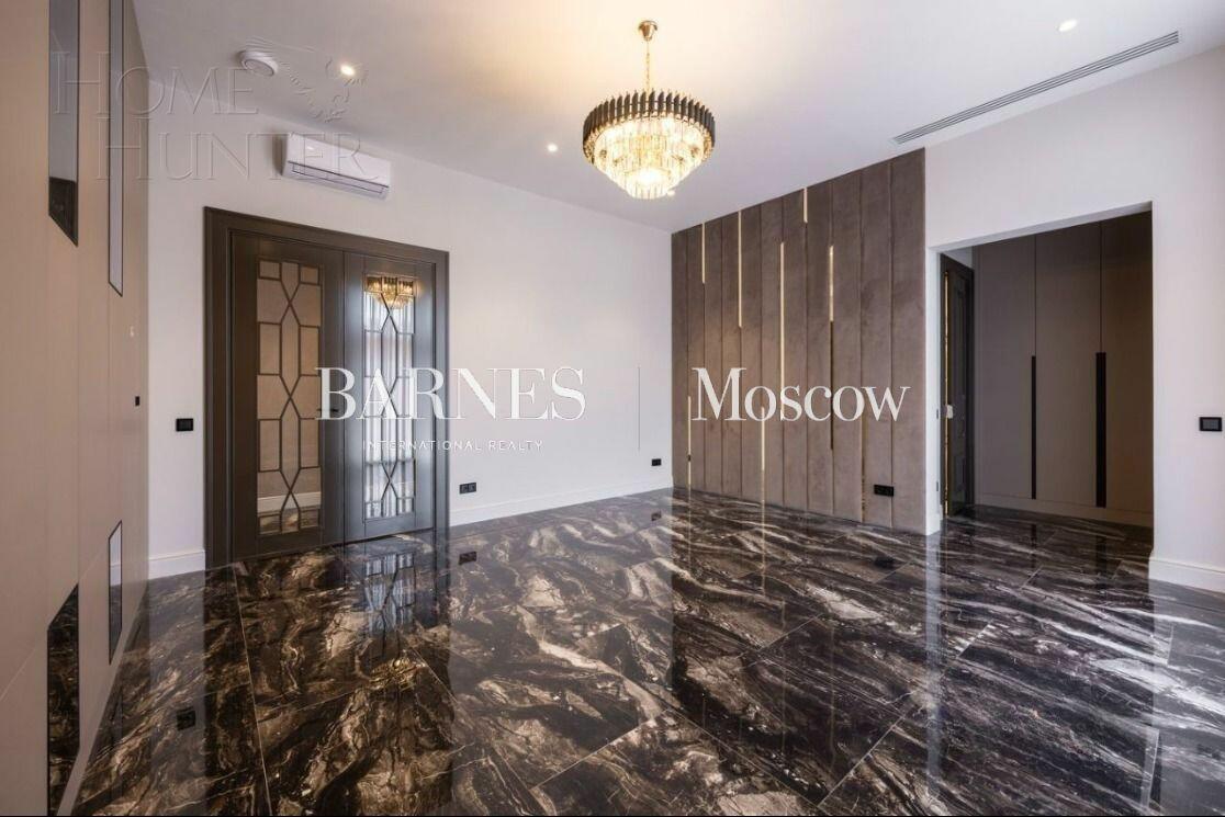 2-этажный коттедж 995 м² с отделкой