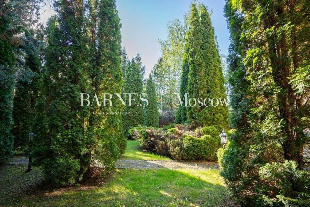 2-этажный коттедж 350 м² с отделкой