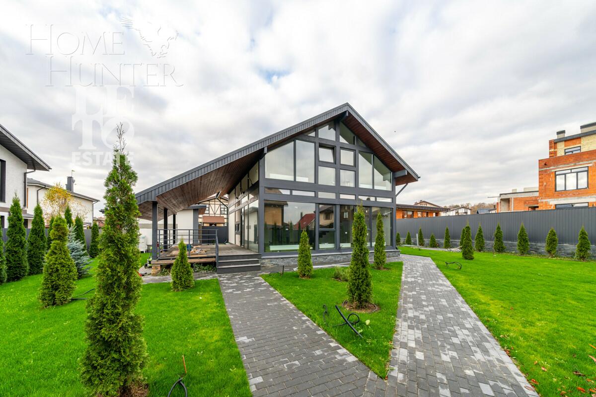 2-этажный коттедж 170 м² с отделкой