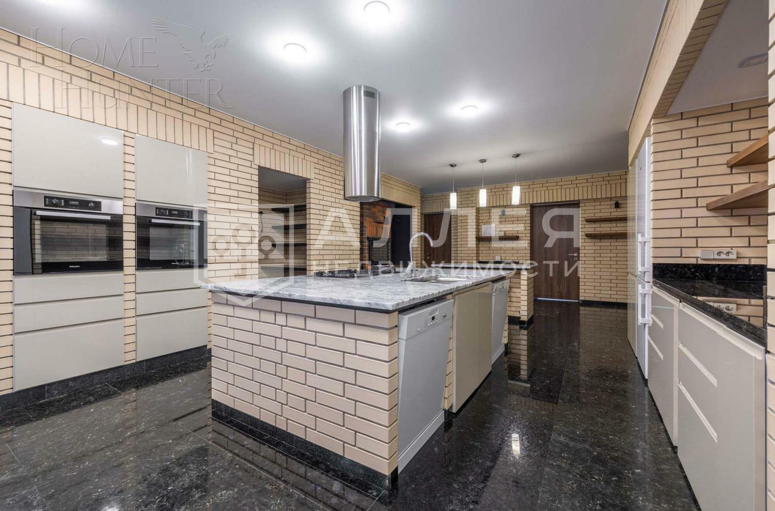 2-этажный коттедж 540 м² с отделкой