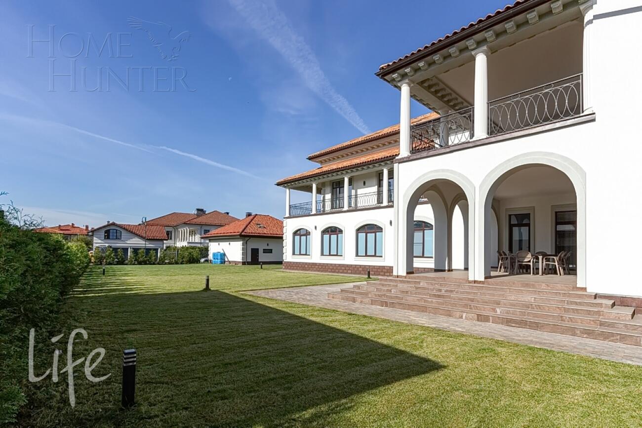 2-этажный коттедж 1 327 м² с отделкой