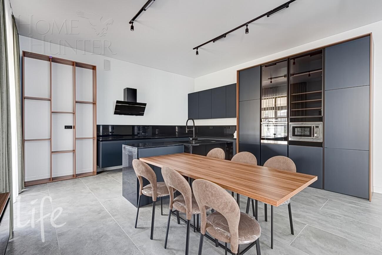 2-этажный коттедж 1 327 м² с отделкой