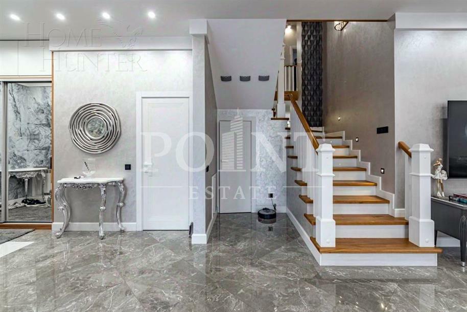 2-этажный коттедж 673 м² с отделкой