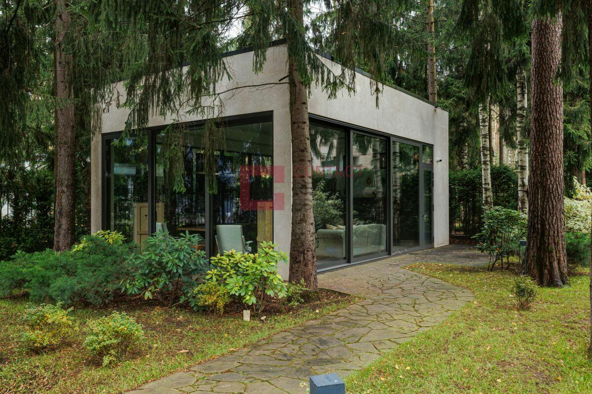 2-этажный коттедж 1 135 м² с отделкой